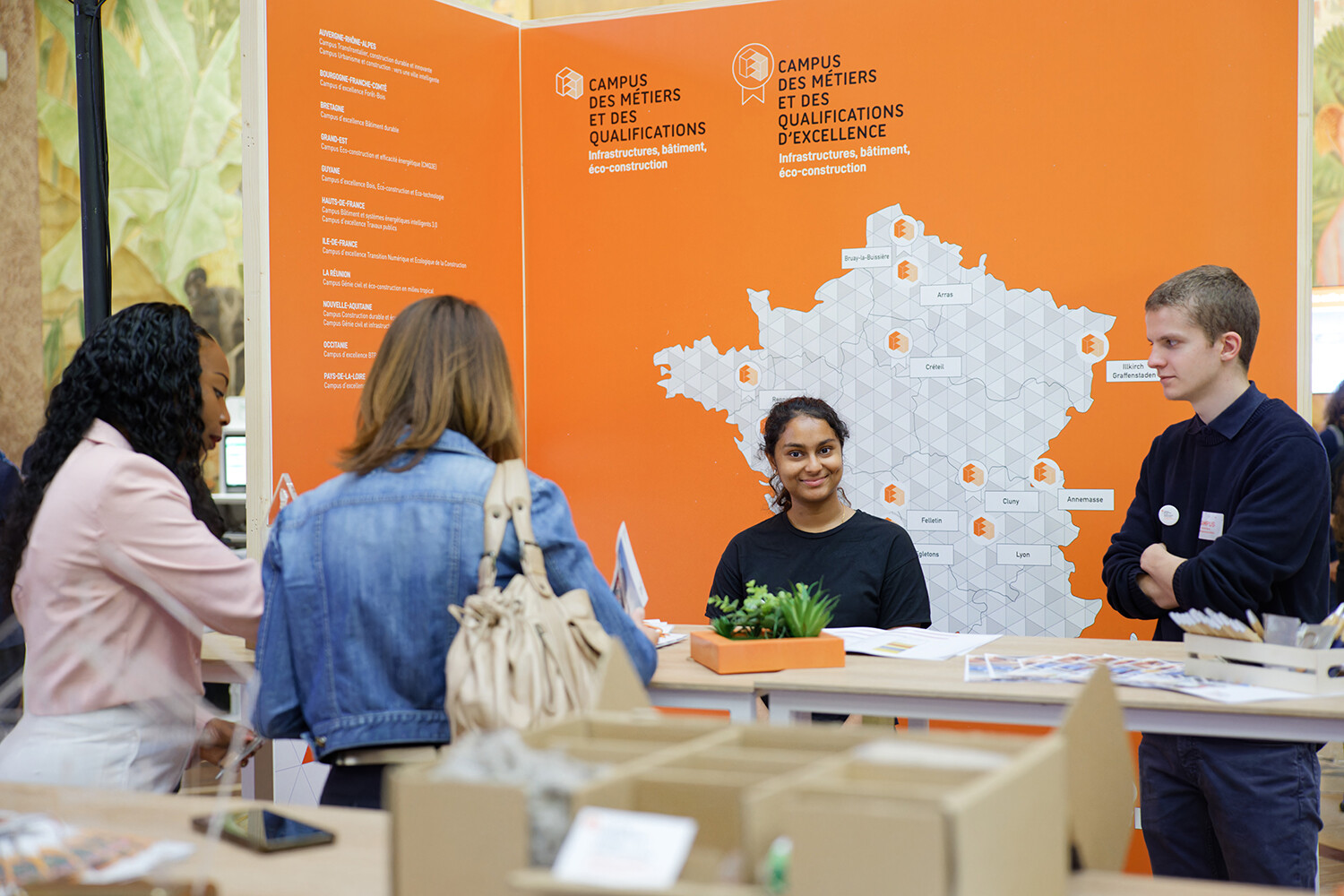 Participation des ministres Pap N'Diaye, Sylvie Retailleau et Carole Grandjean, à l’événement « Fabriquons France 2030 avec les Campus des métiers et des qualifications » et illustrations, au Palais de la Porte Dorée – Paris 12e, le mercredi 7 juin 2023 - ©Philippe DEVERNAY.